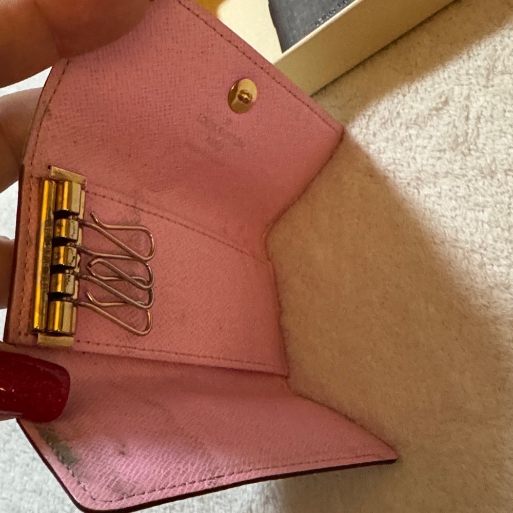 Louis Vuitton pink Murakami Multicolor Monogram 🔑 holder with box - Picture 9 of 15